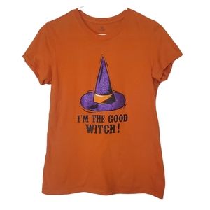 Women's / Junior's size small 4/6 Halloween I'm the Good Witch fitted tee